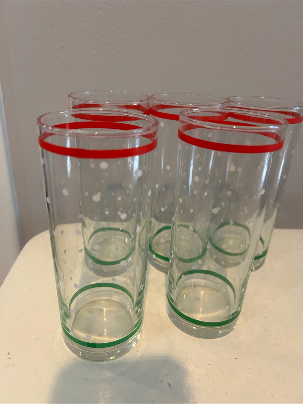 Set of 5 vintage Christmas holiday snow flakes Red green highball glasses Libbey